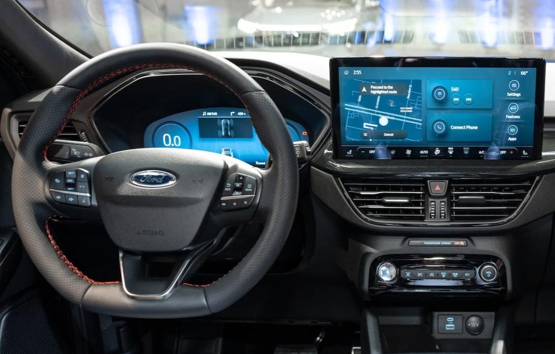 S650 Mustang The new dashboard is a big mistake IMO 20221028_174131