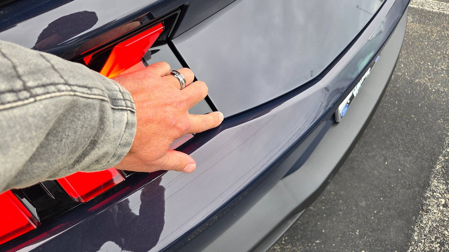 S650 Mustang Help Needed: Paint Issues on Trunk Lid of My Mustang 20241114_110525
