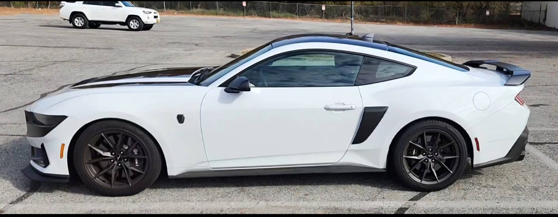 S650 Mustang Side Scoops Screenshot_20241118_140559_Editor Lite