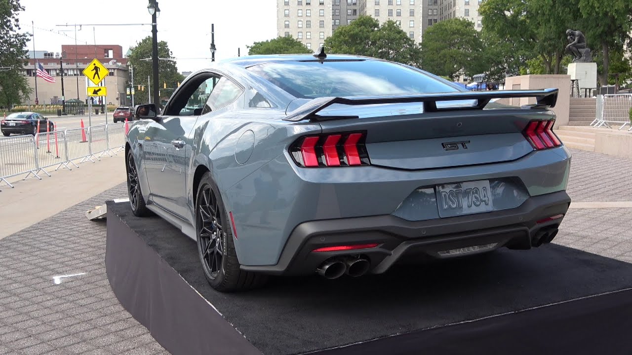2024 Mustang GT 5.0 Revs at Detroit Concours Mustang7G 2024+ S650